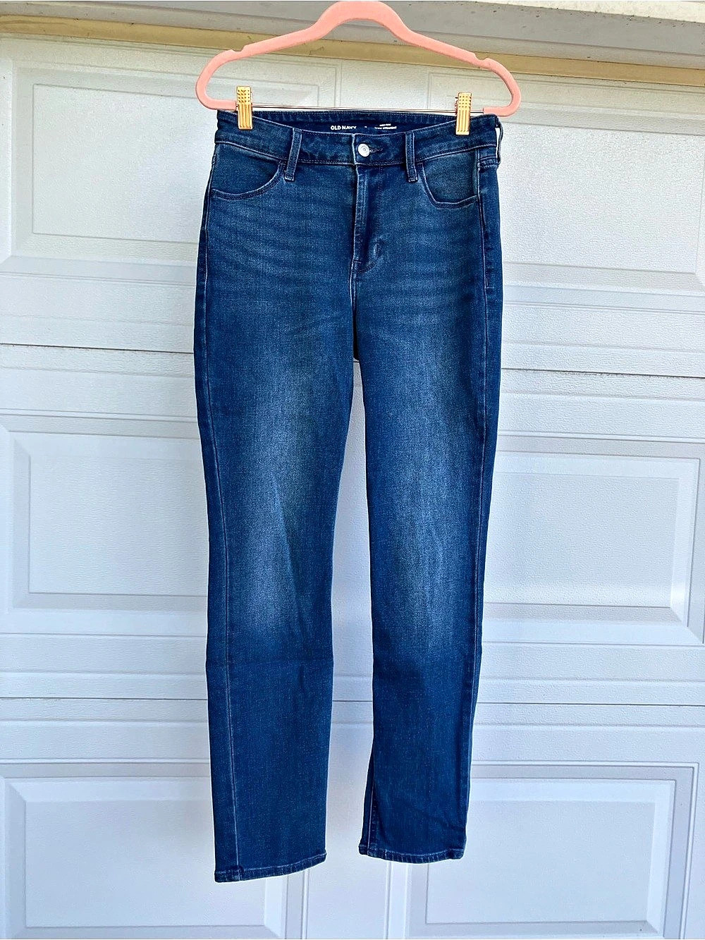 Old Navy WOW Straight Leg Jeans in Medium Blue, 4